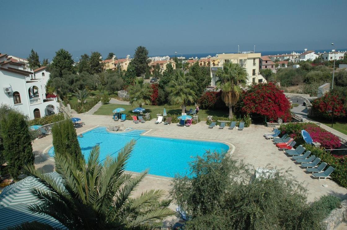 Altinkaya Holiday Resort Кирения Экстерьер фото