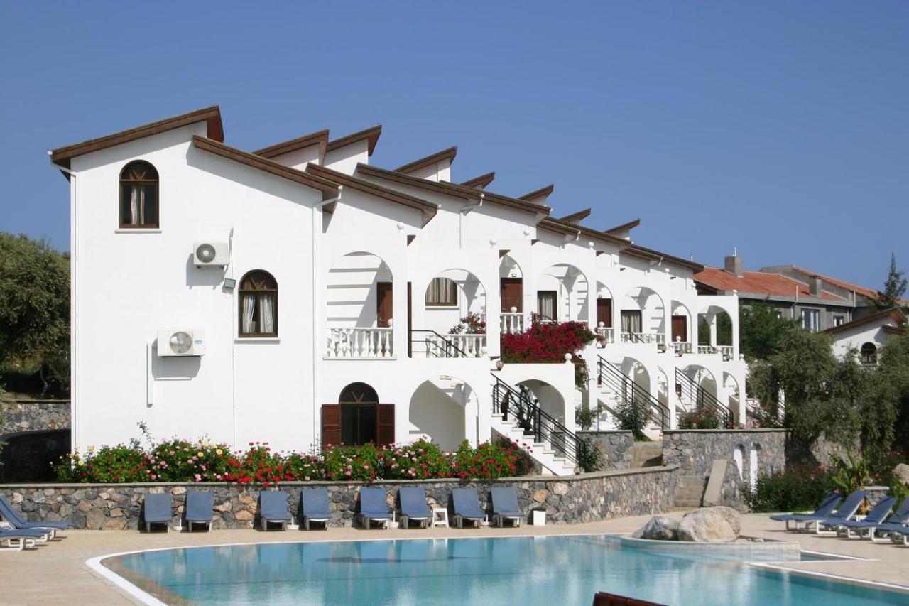 Altinkaya Holiday Resort Кирения Экстерьер фото
